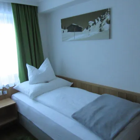 Haus Waldesruh 招待所