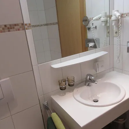 Guest house Haus Waldesruh 3*