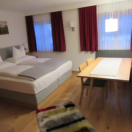 Haus Waldesruh Guest house